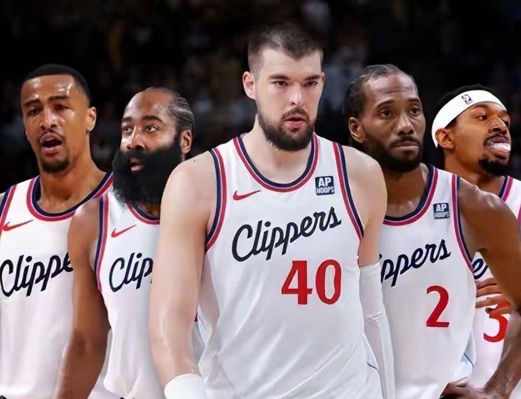 万博app下载页关于洛杉矶快船迎国王杯关键赛；冲刺阶段外线爆发；悬念犹存；数据趋势出现新变化的信息