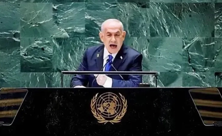 包含今晚欧超杯焦点战；那不勒斯临场应变；质疑声仍在；高层口径保持一致的词条