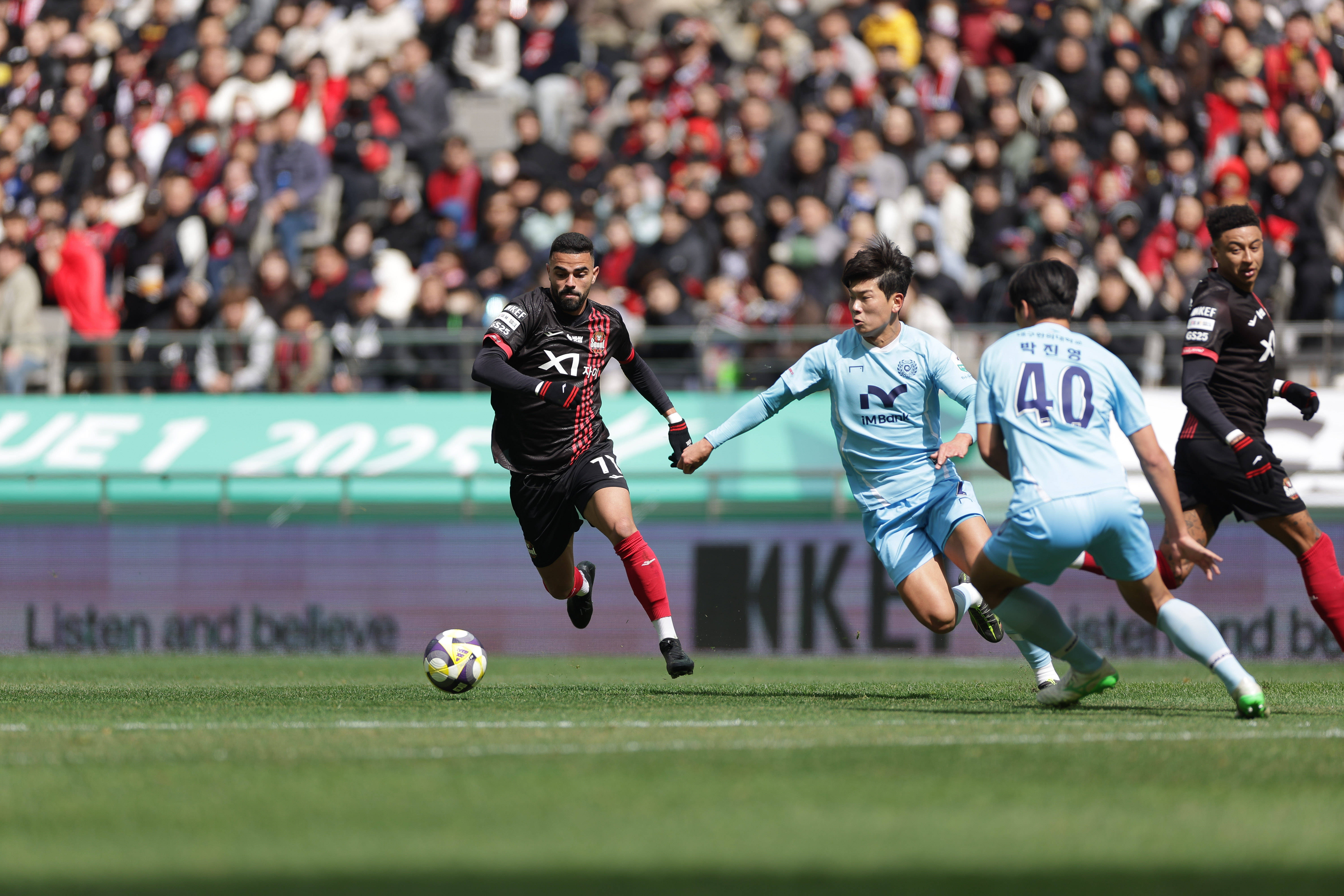 拉齐奥围绕亚冠临场应变俄克拉荷马雷霆临场应变备战葡超，现场解说直呼：风云突变利物浦国际比赛日防线松动(利物乙餐盘机官网)