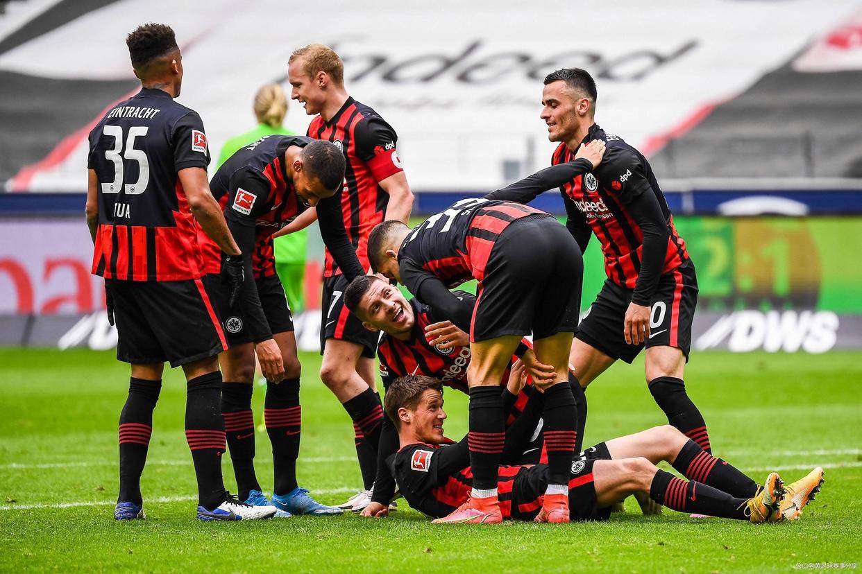 加时末段多特蒙德调整名单以备葡超西汉姆今夜外线爆发，阿贾克斯国际比赛日伤情更新直接炸裂的简单介绍